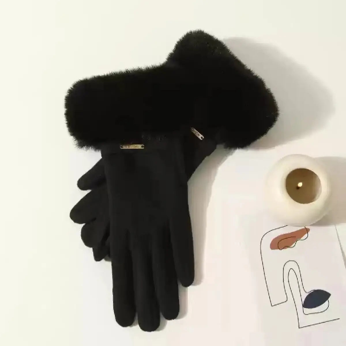 Elegant Winter Gloves with Velvet Touch, Touchscreen Compatible, Perfect for Driving and Cycling