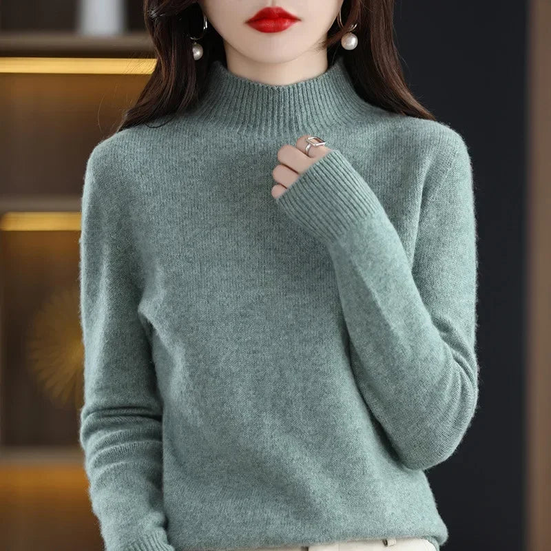 Korean-Style Knit Sweater – Semi-High Collar, Long Sleeves, Minimalist Design and Comfortable Fit
