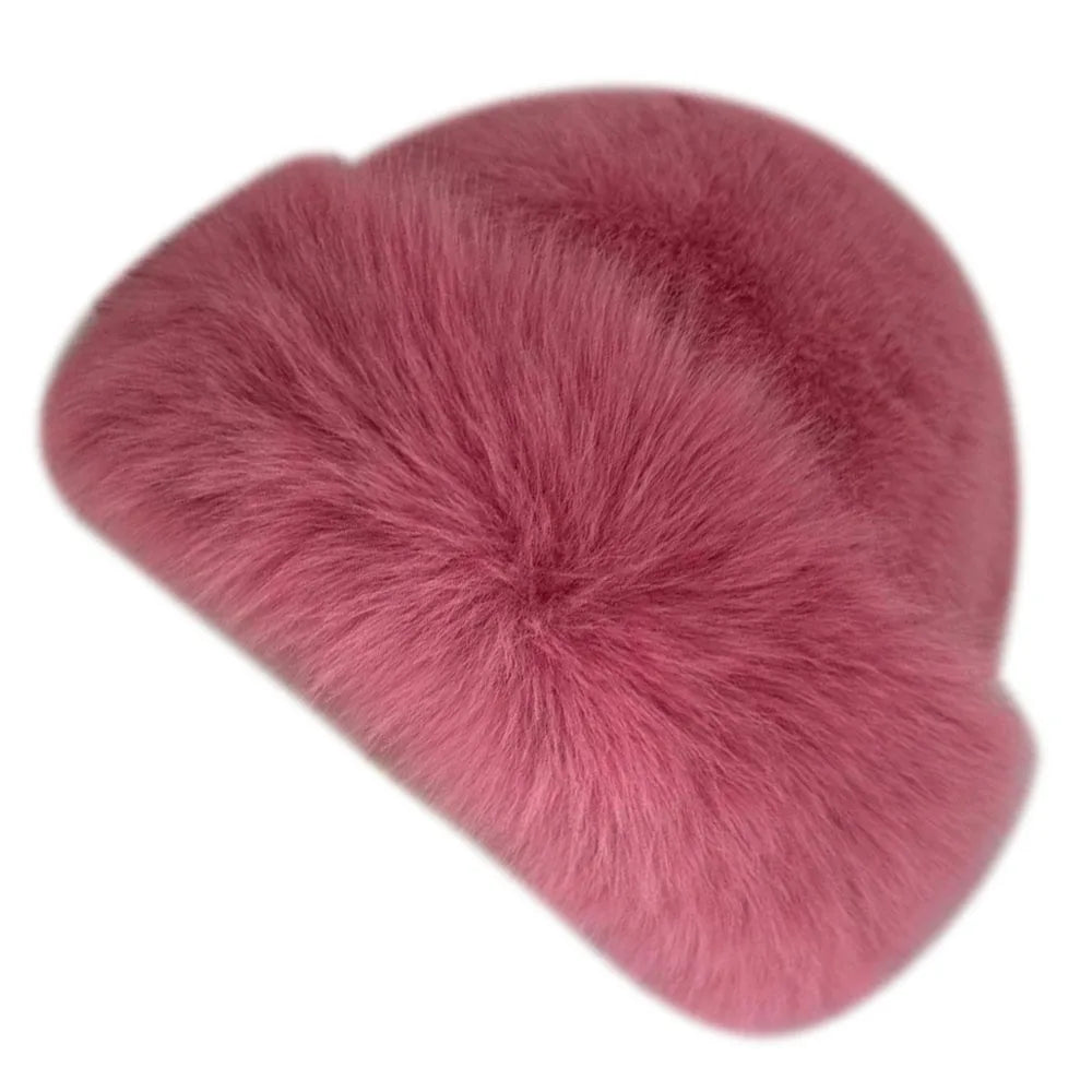 Warm Winter Beanie with Soft Fur Finish, Elegant and Cozy Design, Perfect for Cold and Snowy Days