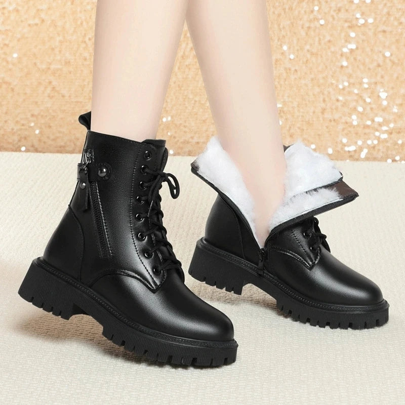 Women’s genuine leather ankle boots, warm and comfortable with a soft wool lining and zipper closure. Elegant, cozy, and perfect for cold days.