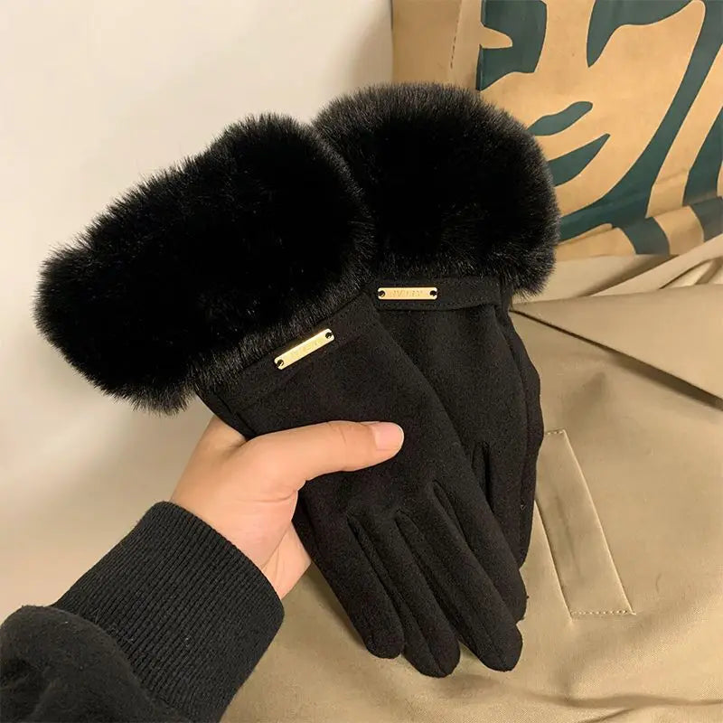 Elegant Winter Gloves with Velvet Touch, Touchscreen Compatible, Perfect for Driving and Cycling